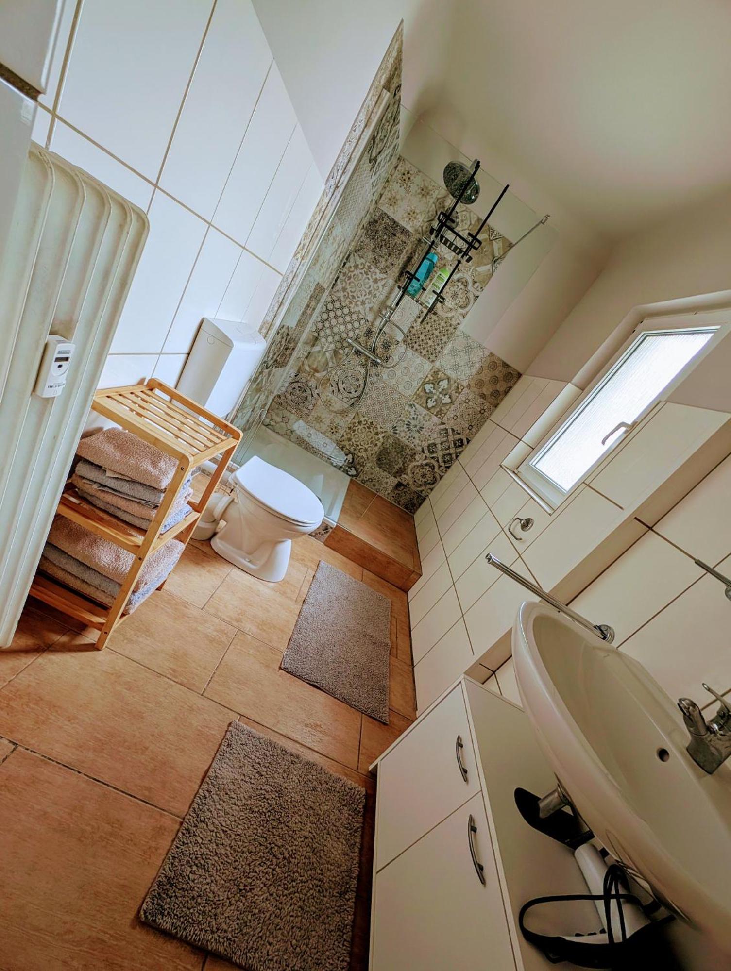 Fewo Bambi Idar-Oberstein - Naturtraum Hunsrueck - 2 Schlafzimmer - Netflix Luaran gambar